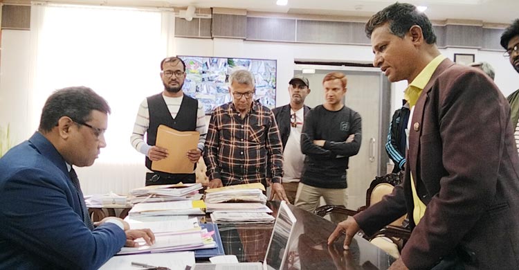 বিমানবন্দর, স্মারকলিপি, উপদেষ্টা, নোয়াখালীনোয়াখালীতে বিমানবন্দরের দাবিতে প্রধান উপদেষ্টাকে স্মারকলিপি