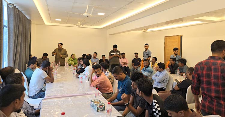 নোয়াখালী বিএনপির কারামুক্ত ২২ নেতাকর্মীকে সংবর্ধনা