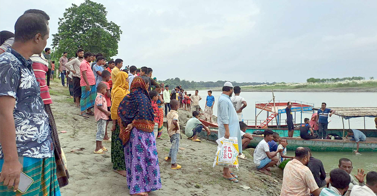 ছেলেকে বাঁচাতে নদে ঝাঁপিয়ে পড়া মায়ের মরদেহ উদ্ধার