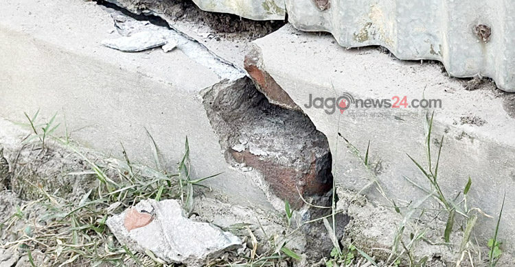 নরসিংদীতে ভূমিকম্পে নিহত ৪, আহত অর্ধশতাধিক, বিদ্যুৎকেন্দ্রে আগুন