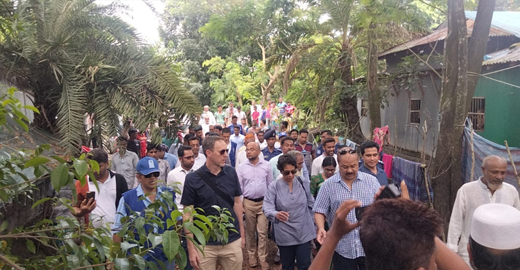 জেলেদের জীবনমান দেখতে হাতিয়ায় জাতিসংঘের প্রতিনিধি দল