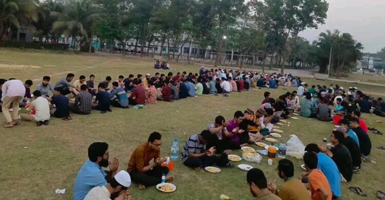 এবার শজিমেক হাসপাতাল মসজিদে ইফতার স্থগিত, শিক্ষার্থীদের ক্ষোভ