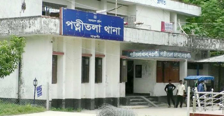 নওগাঁর পত্নীতলায় ডাম্পট্রাকের চাপায় নিহত ২