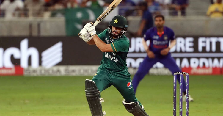 মহারণের আগে নতুন রূপে মোহাম্মদ নওয়াজ, পাকিস্তানের ভরসার নাম