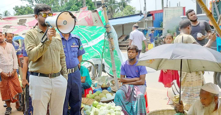 আলু-ডিম-পেঁয়াজের দোকানে অভিযান, ৪ দোকানির জরিমানা