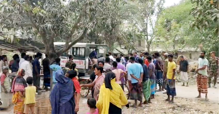 জমি নিয়ে বিরোধের জেরে দুই পক্ষের সংঘর্ষে নিহত ২