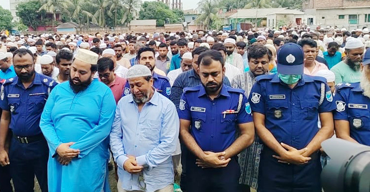 প্যারোলে মুক্তি পেয়ে স্ত্রীর জানাজায় অঝোরে কাঁদলেন যুবলীগ নেতা