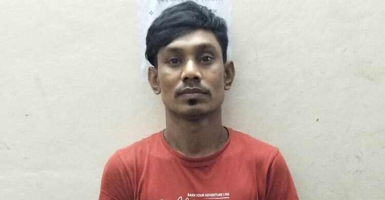 বাড্ডায় আনোয়ার হত্যা মামলার আসামি নুর আলম গ্রেফতার, পিস্তল উদ্ধার