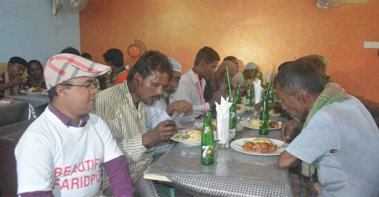 পেশা শিক্ষকতা, নেশা বৃক্ষরোপণ-মানবসেবা