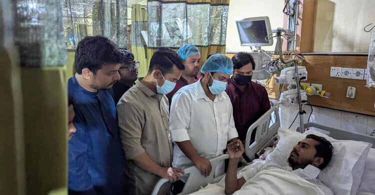 চীন থেকে দেশে ফিরেই নুরের খোঁজ নিতে ঢামেকে নাহিদ-সারজিস