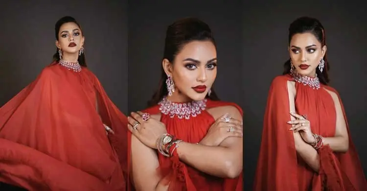 ‘বার্নিং রেড’ লুকে তাক লাগালেন নুসরাত ফারিয়া