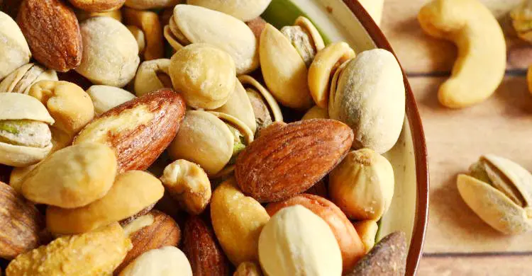 গরমে বাদাম খাওয়া কি স্বাস্থ্যের জন্য ভালো?