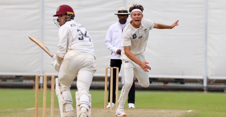 পাঁচ বলে পাঁচ উইকেট নিয়ে ইতিহাস কিউই পেসারের