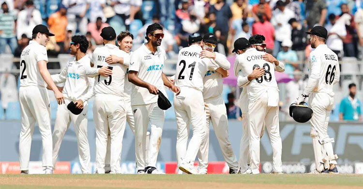 New Zealand beat India by 25 runs to sweep Test series 3-0