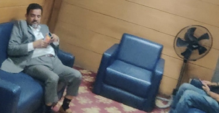 দীর্ঘ অপেক্ষার পরও গভর্নরের দেখা পাননি ইসলামী ব্যাংকের চেয়ারম্যান