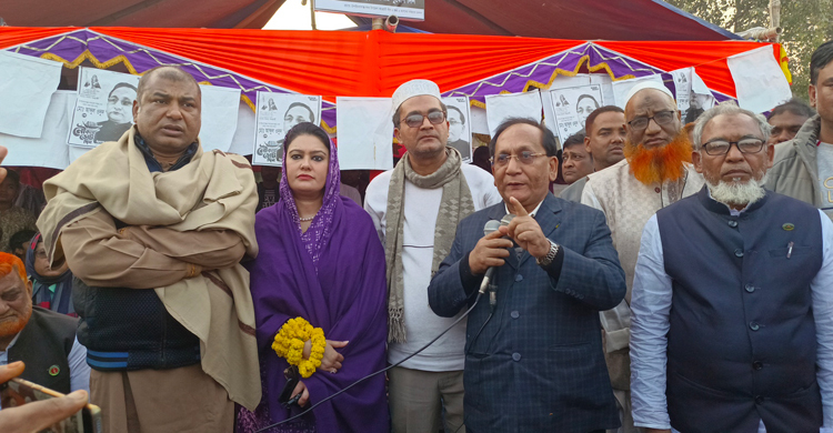 ‘ঘুসের টাকা নিয়ে নিন নৌকা মার্কায় ভোট দিন’