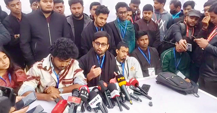 জকসুতে ইসির ভূমিকা নিয়ে ক্ষোভ ঐক্যবদ্ধ জবিয়ান প্যানেলের