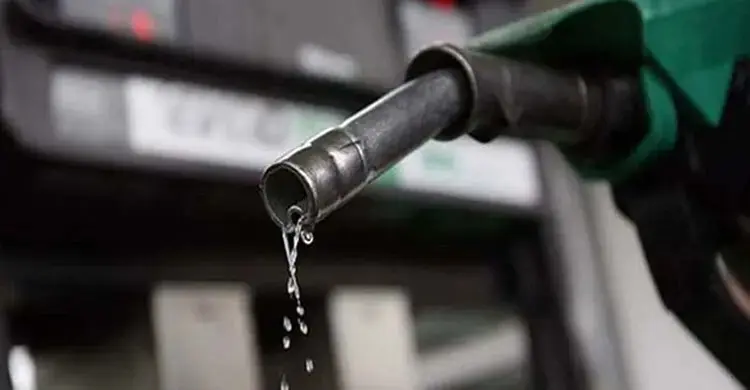 যুদ্ধবিরতির ঘোষণায় বিশ্ববাজারে কমেছে তেলের দাম