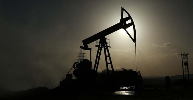 হরমুজ সংকটে তেলের উৎপাদন কমাতে বাধ্য হয়েছে কুয়েত