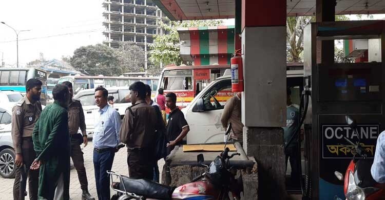 জ্বালানি পরিস্থিতি পর্যবেক্ষণে ৩৮৬ অভিযান, জরিমানা সাড়ে ৯ লাখ টাকা