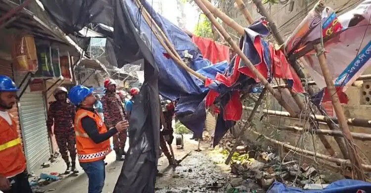 Old Dhaka’s earthquake question: Shelter inside or risk falling debris?