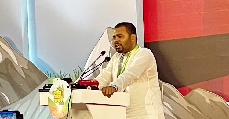 রাজপথে নামলে আমাকেও হত্যা করা হবে, এই ভয় কাজ করে মায়ের