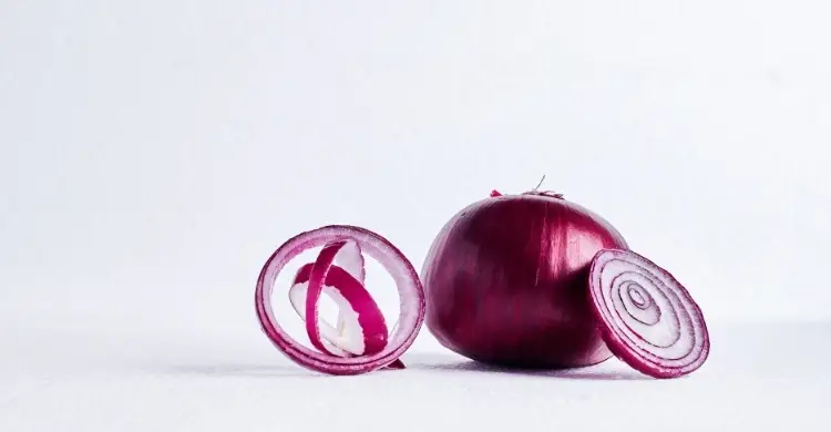 অল্প সময়ে ব্লাড সুগার নিয়ন্ত্রণ করে পেঁয়াজ