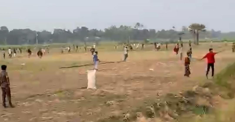 বোয়ালমারীতে পেঁয়াজ তোলার সময় সংঘর্ষ, আহত ১০