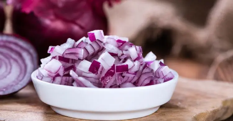 অল্প সময়ে ব্লাড সুগার নিয়ন্ত্রণ করে পেঁয়াজ