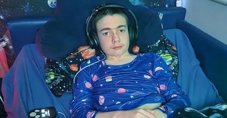 খিঁচুনি নিয়ন্ত্রণে বিশ্বে প্রথমবার মৃগী রোগীর মাথায় যন্ত্র স্থাপন