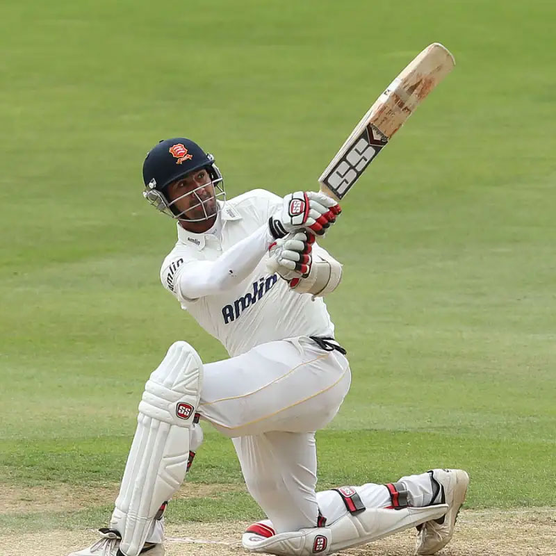 একই দিনে জন্ম, ভিন্ন ভুবনের ক্রিকেট যোদ্ধারা