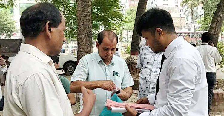 বিয়ের বাজার করতে এসে নিখোঁজ ছেলে, এখন আদালতে বাবা