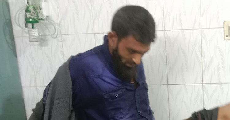 চাঁদাবাজির সময় ভুয়া ডিবি পুলিশ আটক