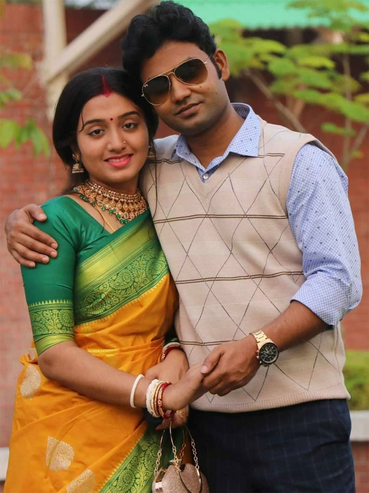 শাশুড়ির অত্যাচারে আত্মহত্যার চেষ্টাও করেন পলাশের স্ত্রী