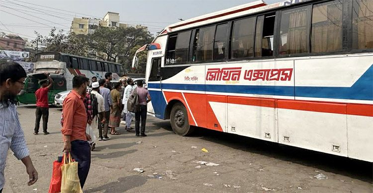 &lsquo;ভোট দিতে যাচ্ছি, ঈদের মতো লাগছে&rsquo;