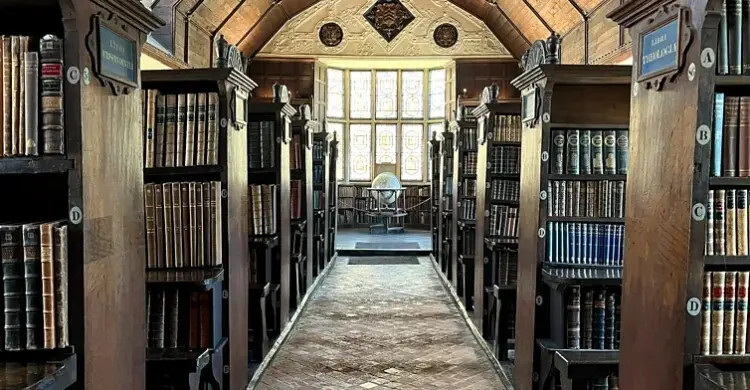৭৫০ বছরের ঐতিহ্য বহন করছে অক্সফোর্ডের মধ্যযুগীয় গ্রন্থাগার