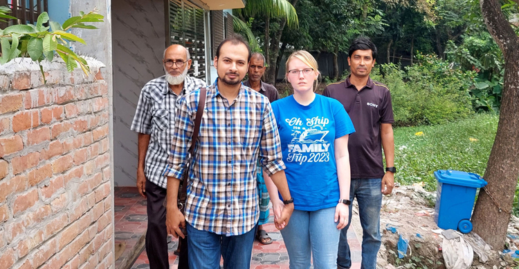 পাবনায় এলেন যুক্তরাষ্ট্রের তরুণী, ফ্রিল্যান্সারকে করলেন বিয়ে