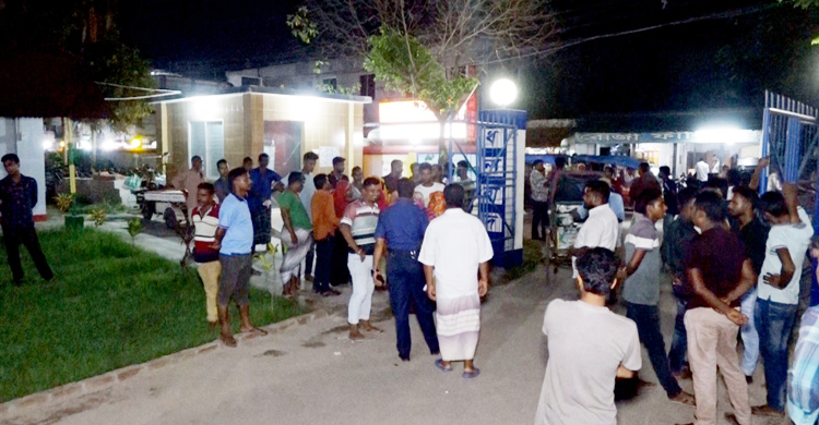 বন্ধুর কাছ থেকে মোটরসাইকেল কেনাই কাল হলো রিকোর