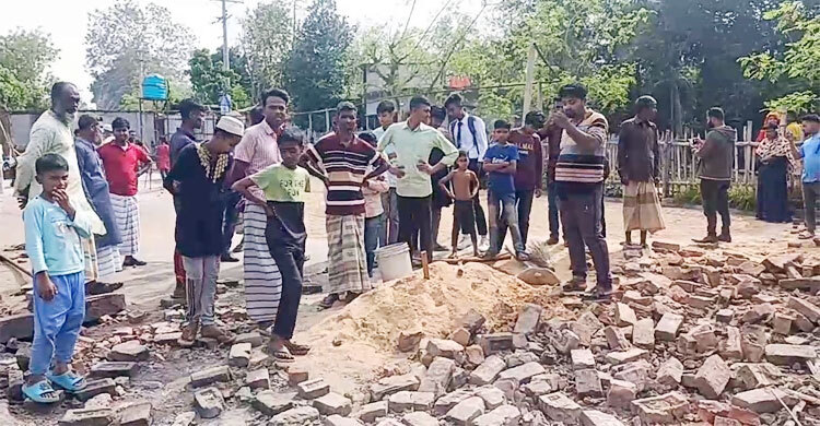 পাবনায় বয়লার বিস্ফোরণে শিশুসহ নিহত ২