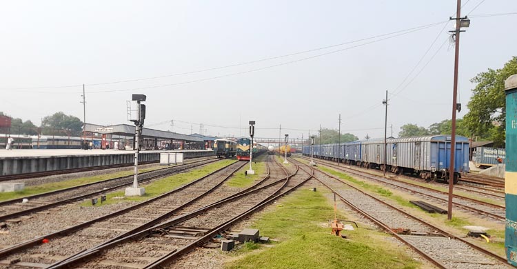 ঈশ্বরদীতে তাপমাত্রা ৪০ ডিগ্রি, বাতাসে বইছে হলকা