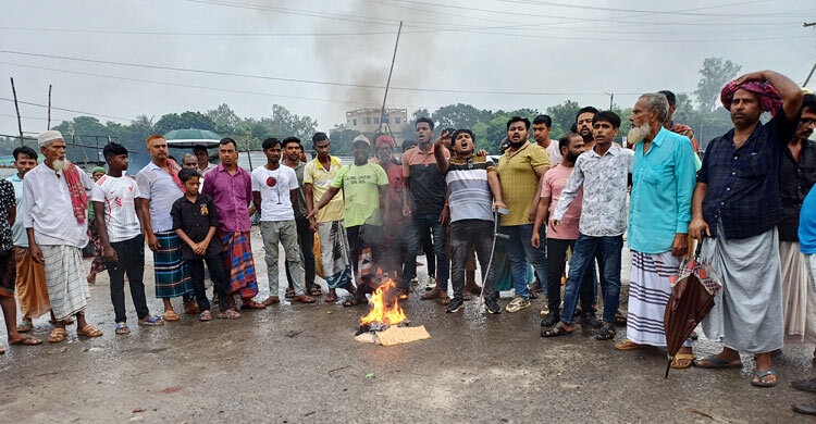 পাবনা-১ আসন থেকে বিচ্ছিন্ন করায় বেড়ায় হরতাল চলছে