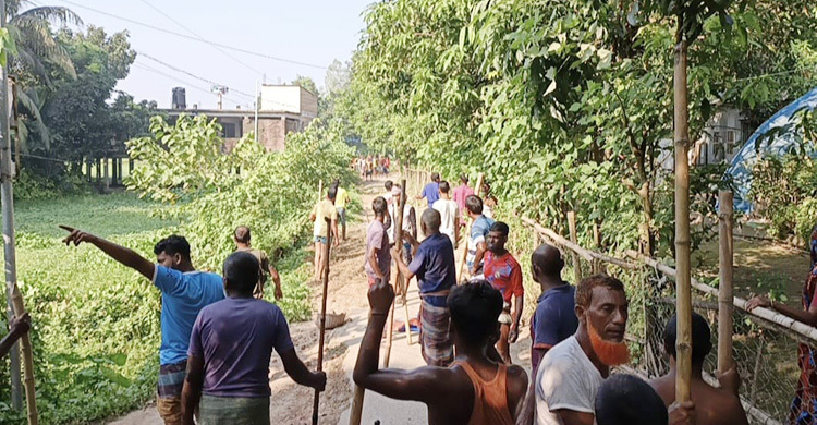 ঈদগাহে চেয়ারে বসা নিয়ে পুরোনো দ্বন্দ্বের জেরে সংঘর্ষ, আহত ২০