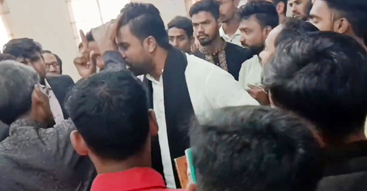 গোলাম আযম-নিজামীকে স্বাধীনতা যুদ্ধের ‘সূর্যসন্তান’ বলায় হট্টগোল