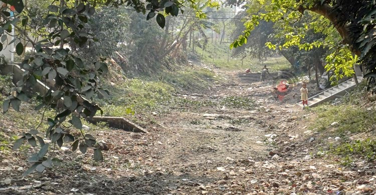 পাবনা সেচ ও পল্লী উন্নয়ন প্রকল্প,&nbsp;সুবিধা না মিললেও রক্ষণাবেক্ষণে যাচ্ছে কোটি টাকা