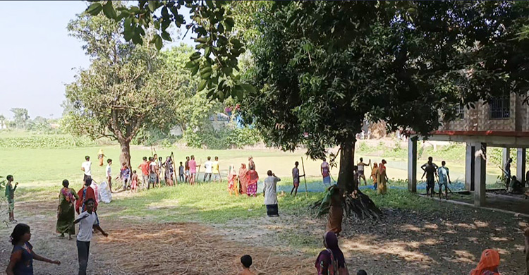 ঈদগাহে চেয়ারে বসা নিয়ে পুরোনো দ্বন্দ্বের জেরে সংঘর্ষ, আহত ২০