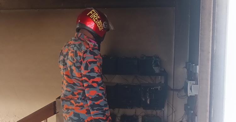 পাবিপ্রবির এক্সাম হল ভবনে অগ্নিকাণ্ড