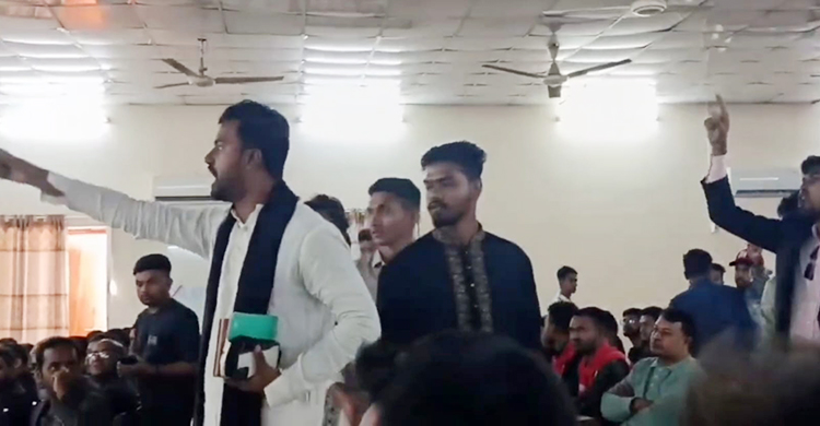 গোলাম আযম-নিজামীকে স্বাধীনতা যুদ্ধের ‘সূর্যসন্তান’ বলায় হট্টগোল