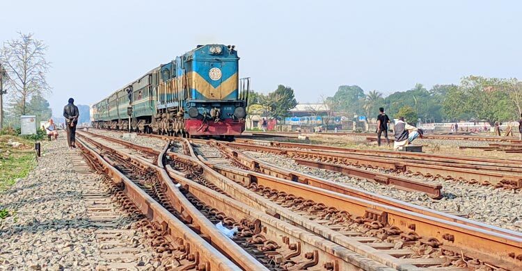 শ্বশুরবাড়িতে বেড়াতে গিয়ে ট্রেনে কেটে জামাইয়ের মৃত্যু