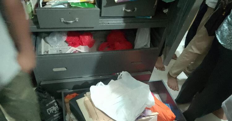 পাবনায় গৃহকর্মীর হাত-পা বেঁধে ডাকাতি, বাড়ির মালিককে মারধর