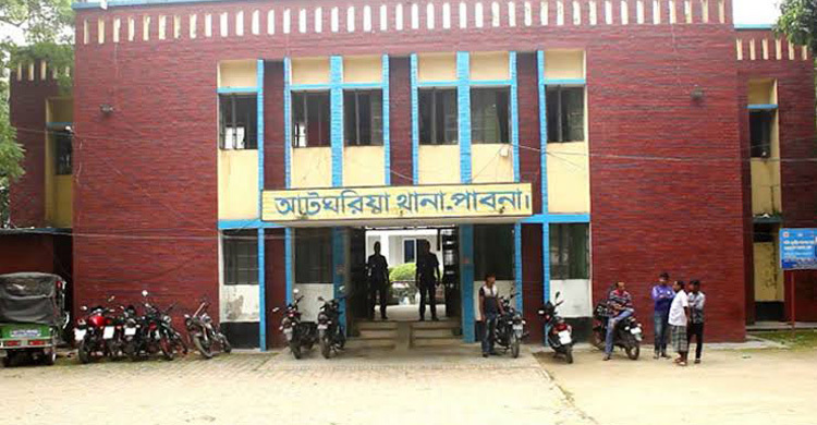 পাবনায় চোর ধরতে গিয়ে ছুরিকাঘাতে যুবক খুন